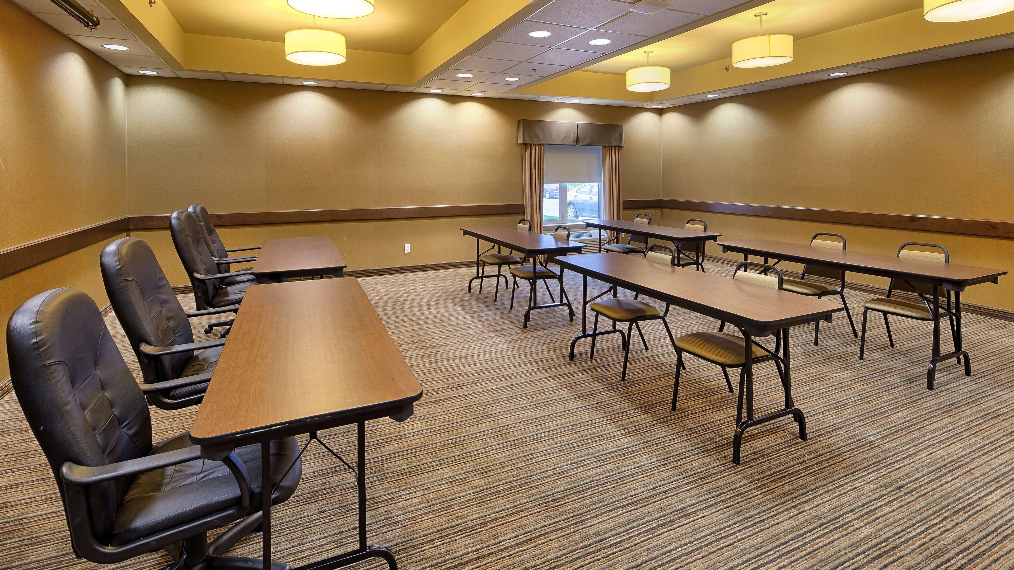 Best Western Plus Winnipeg West Headingley Екстер'єр фото