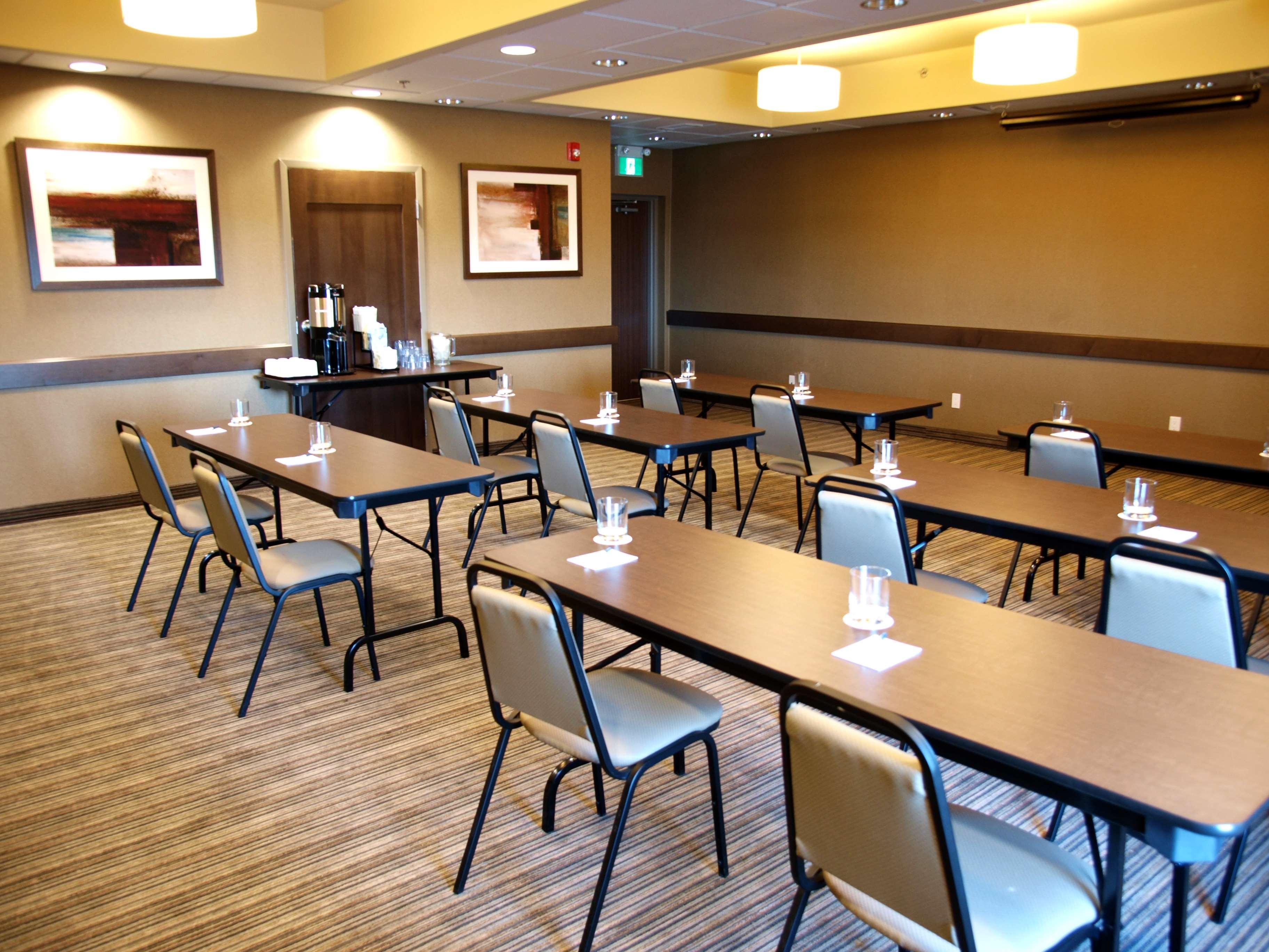 Best Western Plus Winnipeg West Headingley Екстер'єр фото